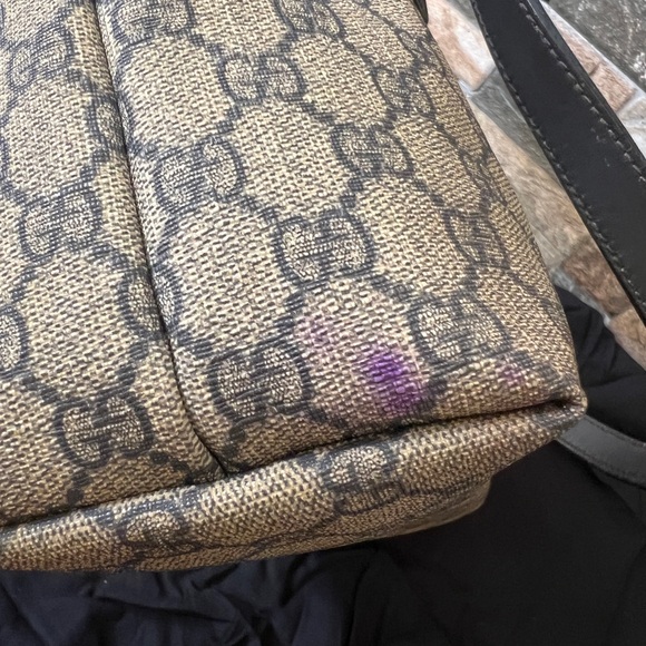FIRM | Authentic GG Canvas Supreme small tote - Picture 12 of 16
